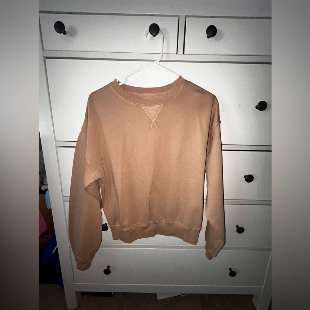 American eagle tan crew neck